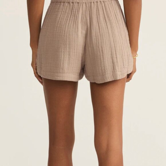 Beacon Short // NWT - Picture 3 of 3